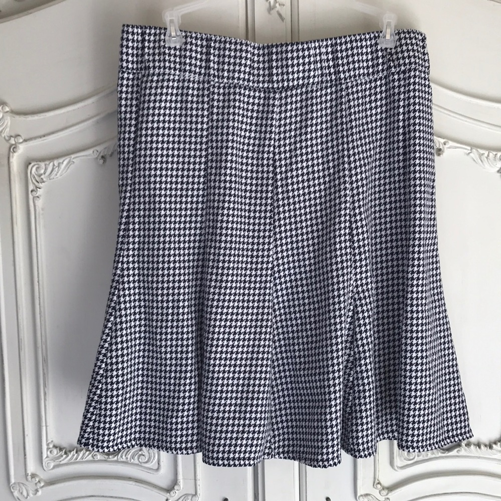 Vicki Wayne Houndstooth navy blue white skirt 18